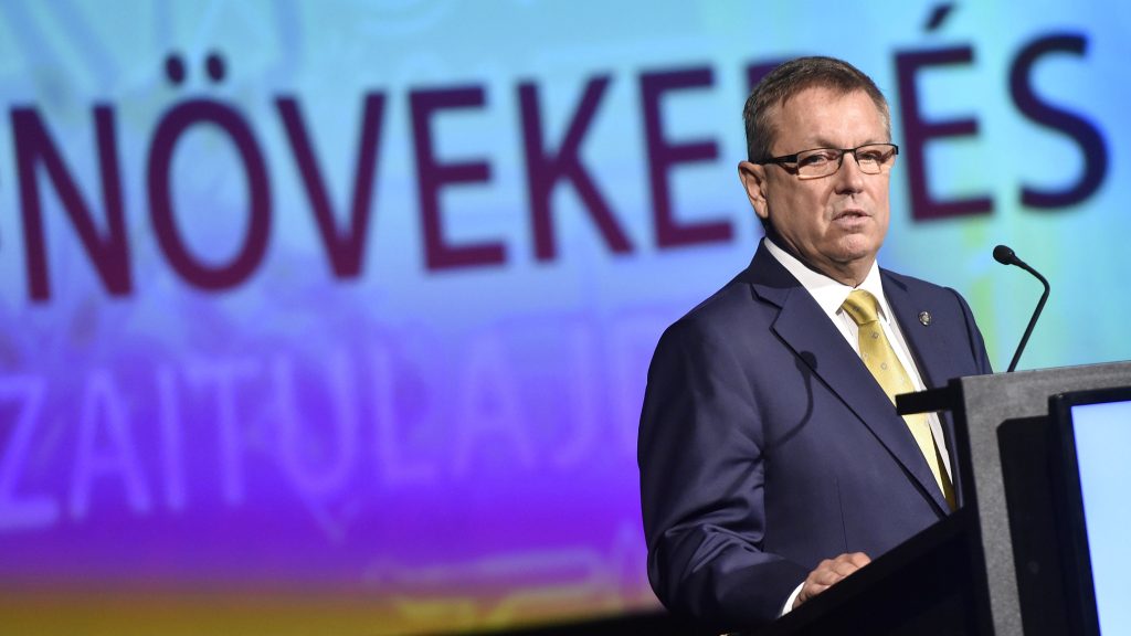 „Nyugdíjemelésre is lehetett volna költeni” – Matolcsy György tíz éve mondta ki, mit terveznek a mára elveszett 267 milliárd forint közpénzzel