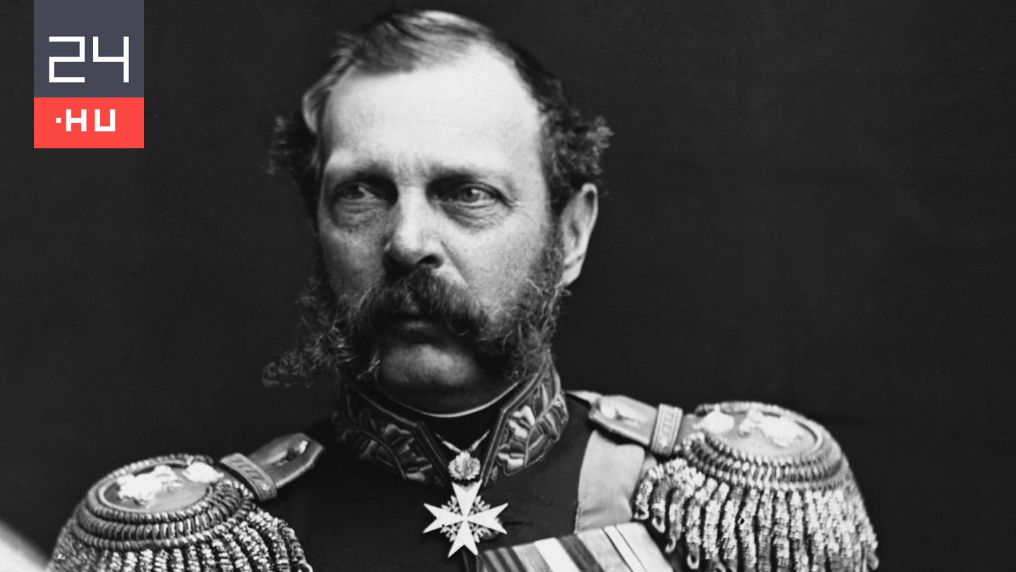 Két bombát robbantottak az orosz cár mellett