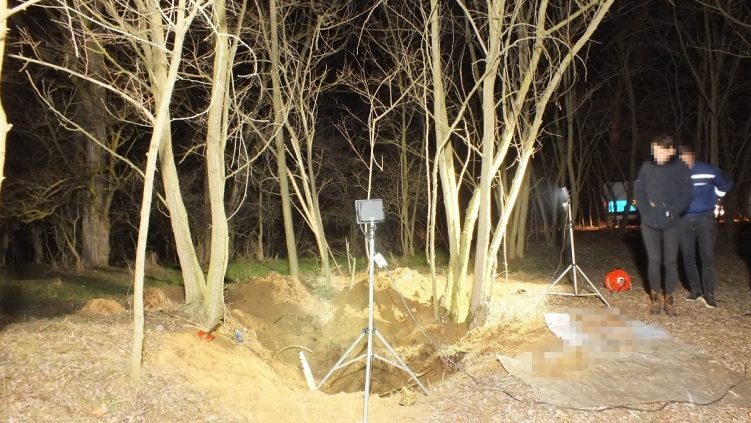 Férje gyilkolta meg a 27 éve eltűntként keresett kisgyermekes Zitát, a férfi most megmutatta hol és miért ásta el a 25 éves feleségét