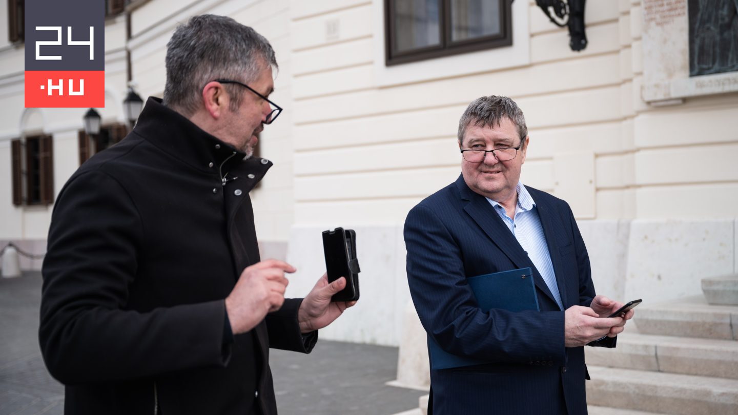 Hadházy: Tállai felesége Louis Vuitton-táskában vonult Egerben.