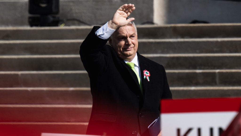 Orbán Viktor már ünnepi beszédére készül