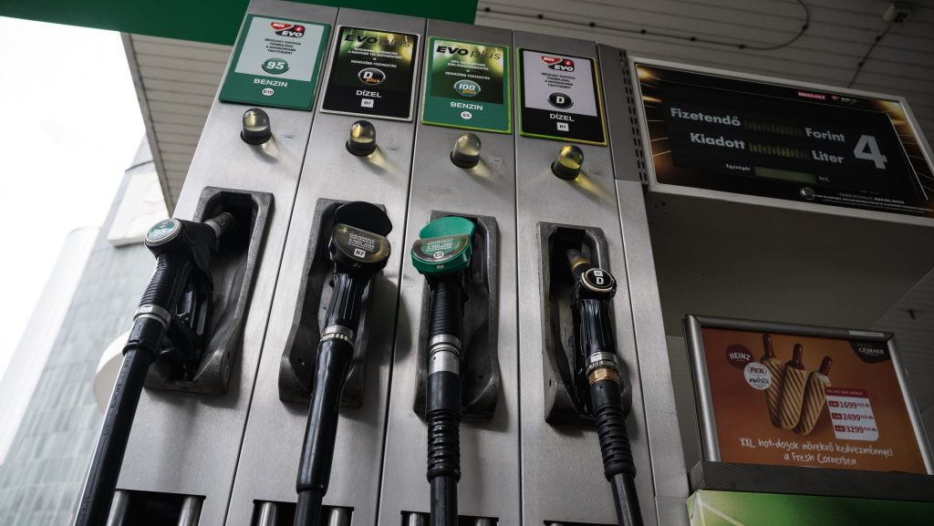 Újabb benzinkúton korlátozzák a vásárlást, volt, ahol már pénteken elfogyott a gázolaj