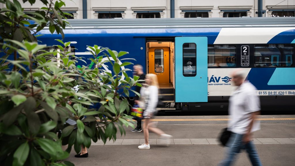 Újraindult a közlekedés a dél-balatoni vonalon