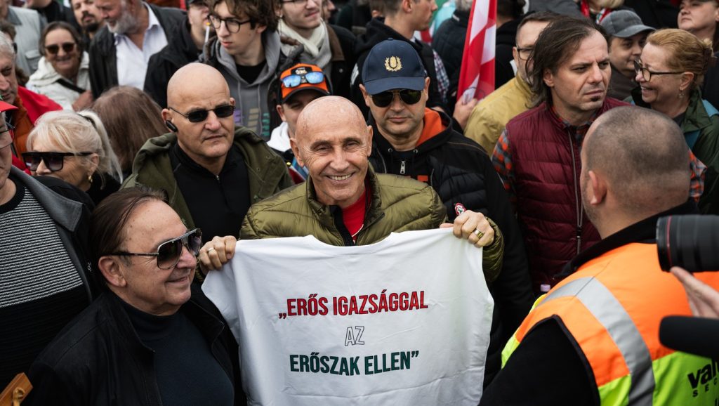 Pataky Attila az anyósát féltette „a migránslepte” Malmőben: Azt akarod, hogy megerőszakoljanak? 10-20 fekete elszórakozik veled