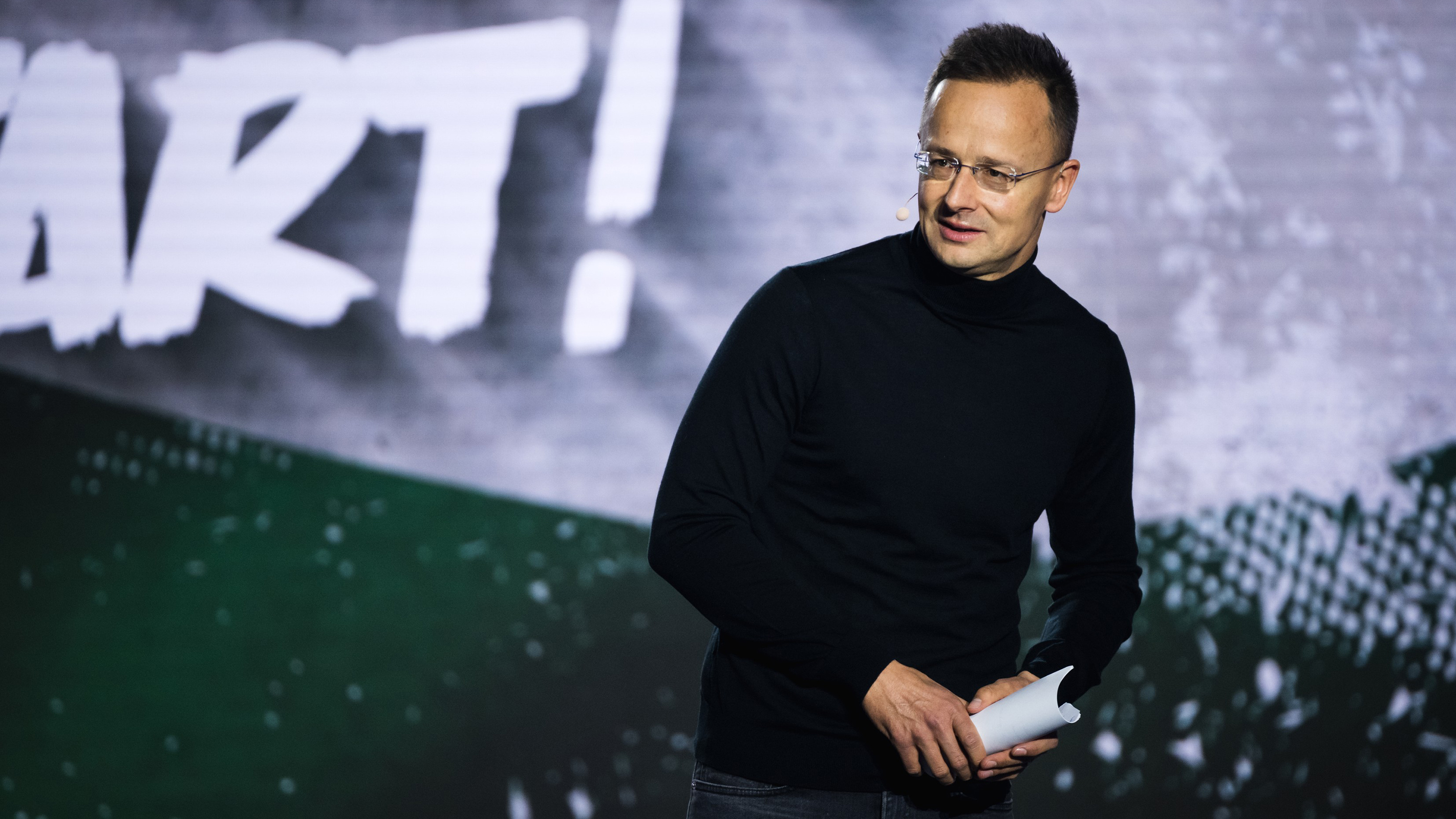 Szijjártó Péter Győrben a Digitális Polgári Körök rendezvényén az Olimpiai Sportpark multicsarnokában 2025. november 15-én.