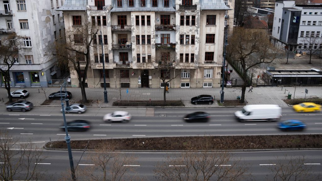 Védett üzemanyagár: a fuvarozók és buszosok is stoppolt áron tankolhatnak