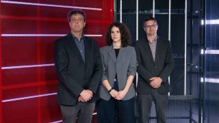 Fazekas Dániel és Bíró-Nagy András között a műsorvezető, Bánszegi Rebeka