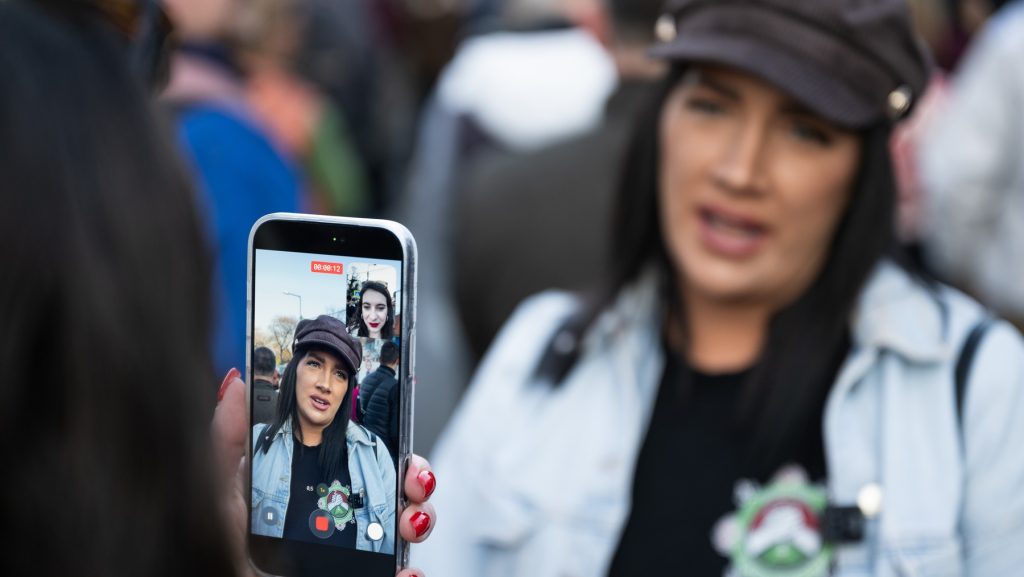 Tóth Gabi Tóth Veráról: Ő is eltávolodott a politikai nézeteim miatt, mert nem feltétlenül gondolunk ugyanazt a világról