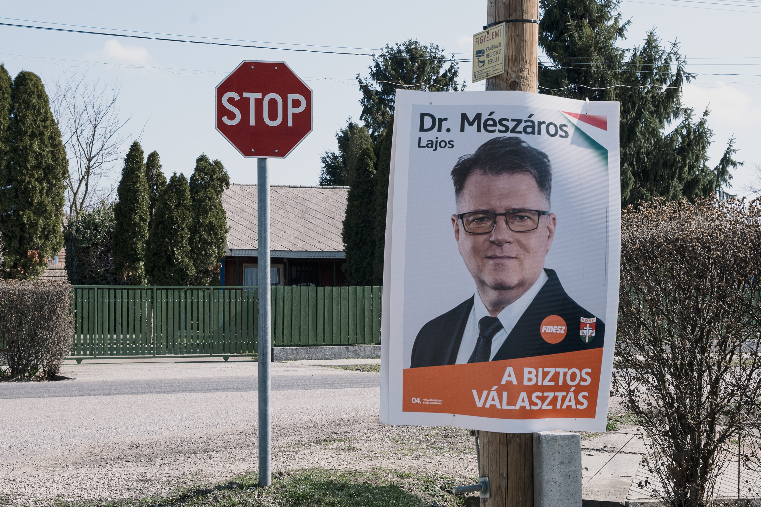 Riport Fejér megye 4-es választókerületében Iváncsán 2026. március 12-én.