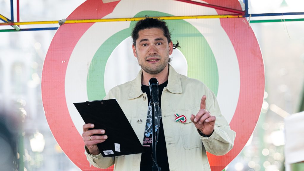 172 millió forintot bukhat a Kutyapárt az egyik jelöltje miatt