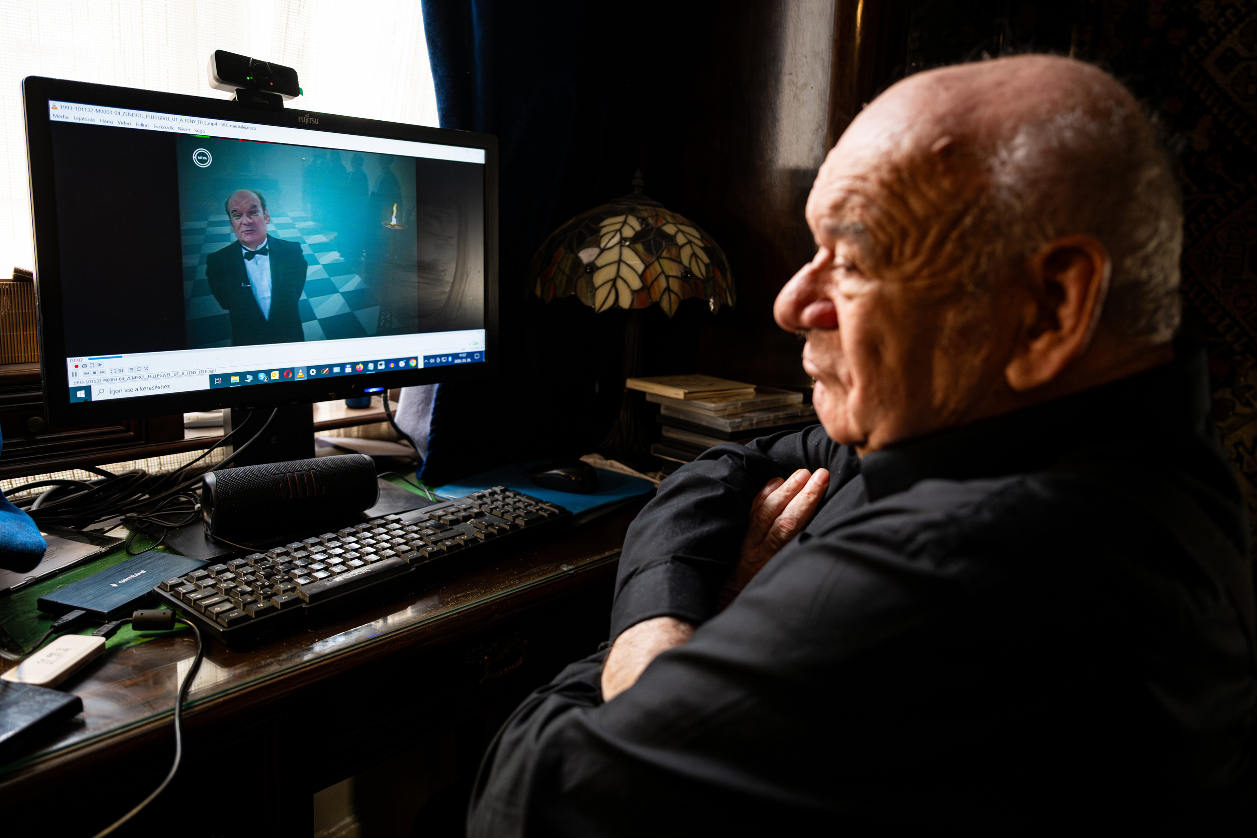 „Reménytelennek látom Magyarország helyzetét” – szegényen szeretne meghalni, saját lakását is elajándékozta Fellegi Ádám 9