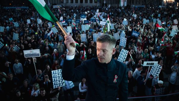 Magyar Péter: mikor indulnak már a házkutatások a Fidesz székházban és a Karmelitában?