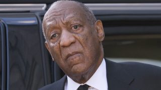 Bill Cosbynak kártérítést kell fizetnie.