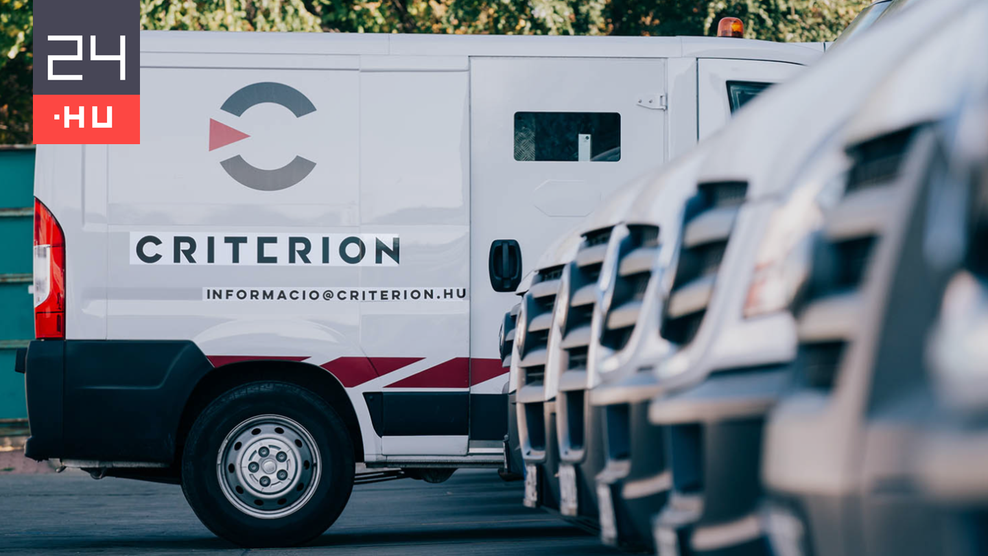 Hetente szállított hatalmas pénzeket Garancsi István cége Bécs és az ukrán határ között