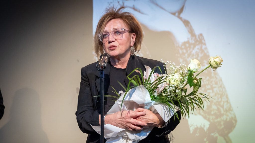 Csákányi Eszter: Sosem hittem abban, hogy a nézőket ki kell szolgálni