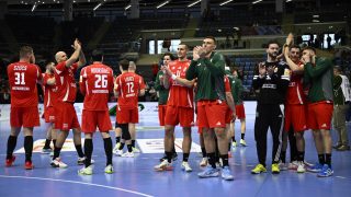 A magyar csapat tagjai a Magyarország - Olaszország férfi kézilabda felkészülési mérkõzés után.