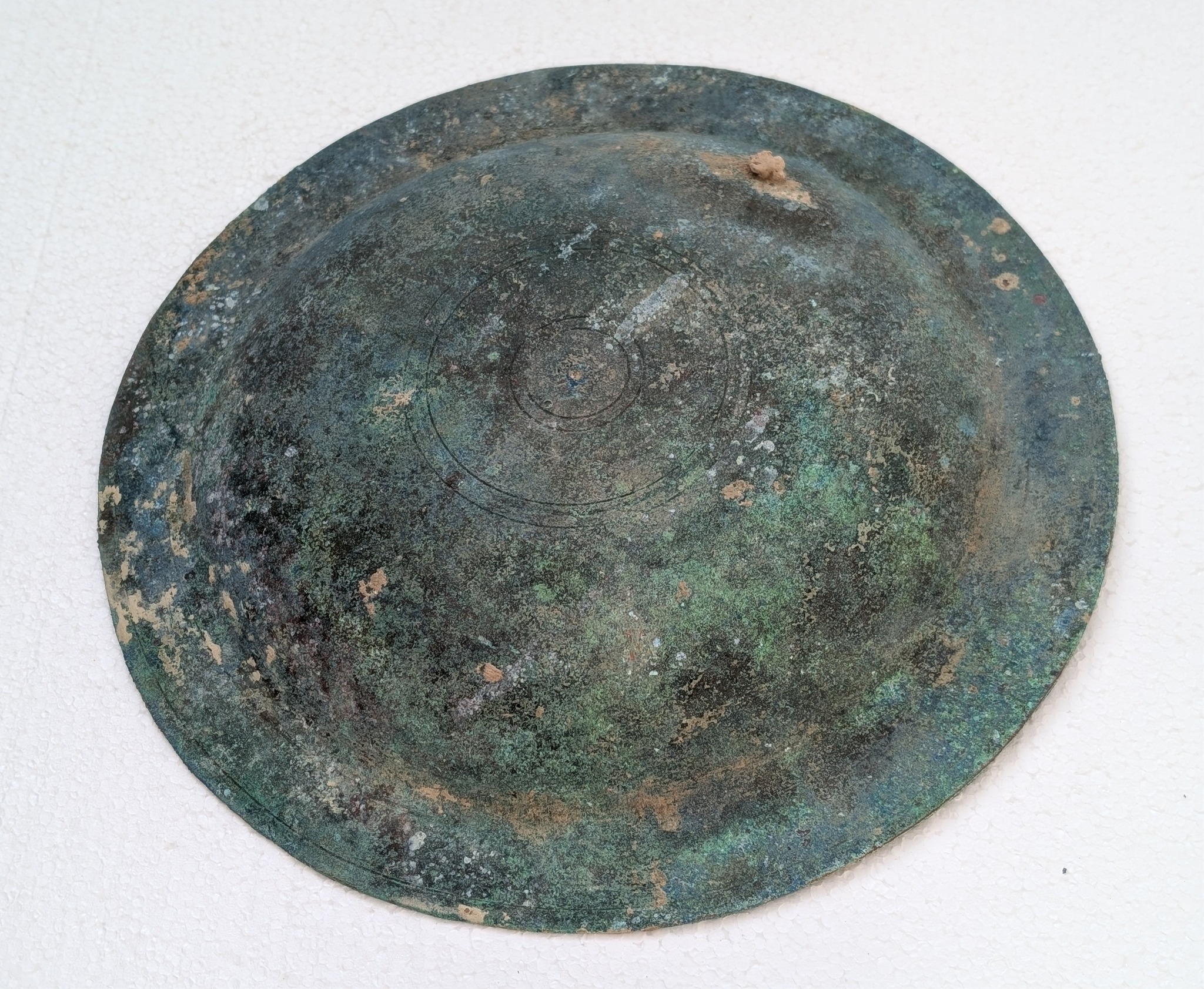 római díszpajzs régészeti felfedezése