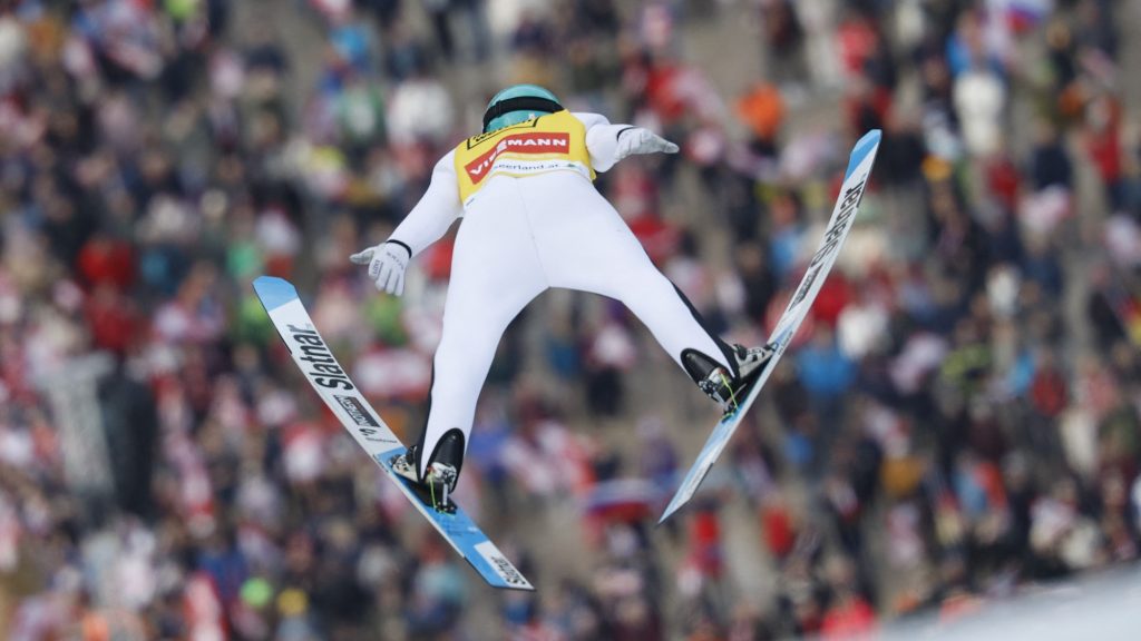 Rekordot ugrott az olimpiai bajnok, de vannak, akik kizárták volna a versenyből