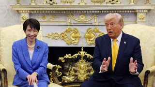 Takaicsi Szanae, Japán miniszterelnöke és Donald Trump, az Amerikai Egyesült Államok elnöke a Fehér Házban 2026. március 19-én.