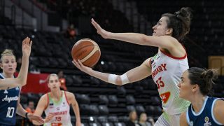 Dúl Panka ziccere Argentína ellen.