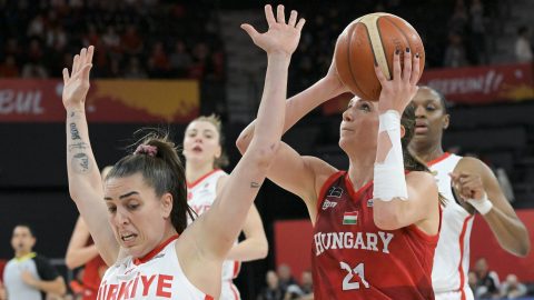 Lelik Réka (j) és a török Ayse Cora Yamaner.