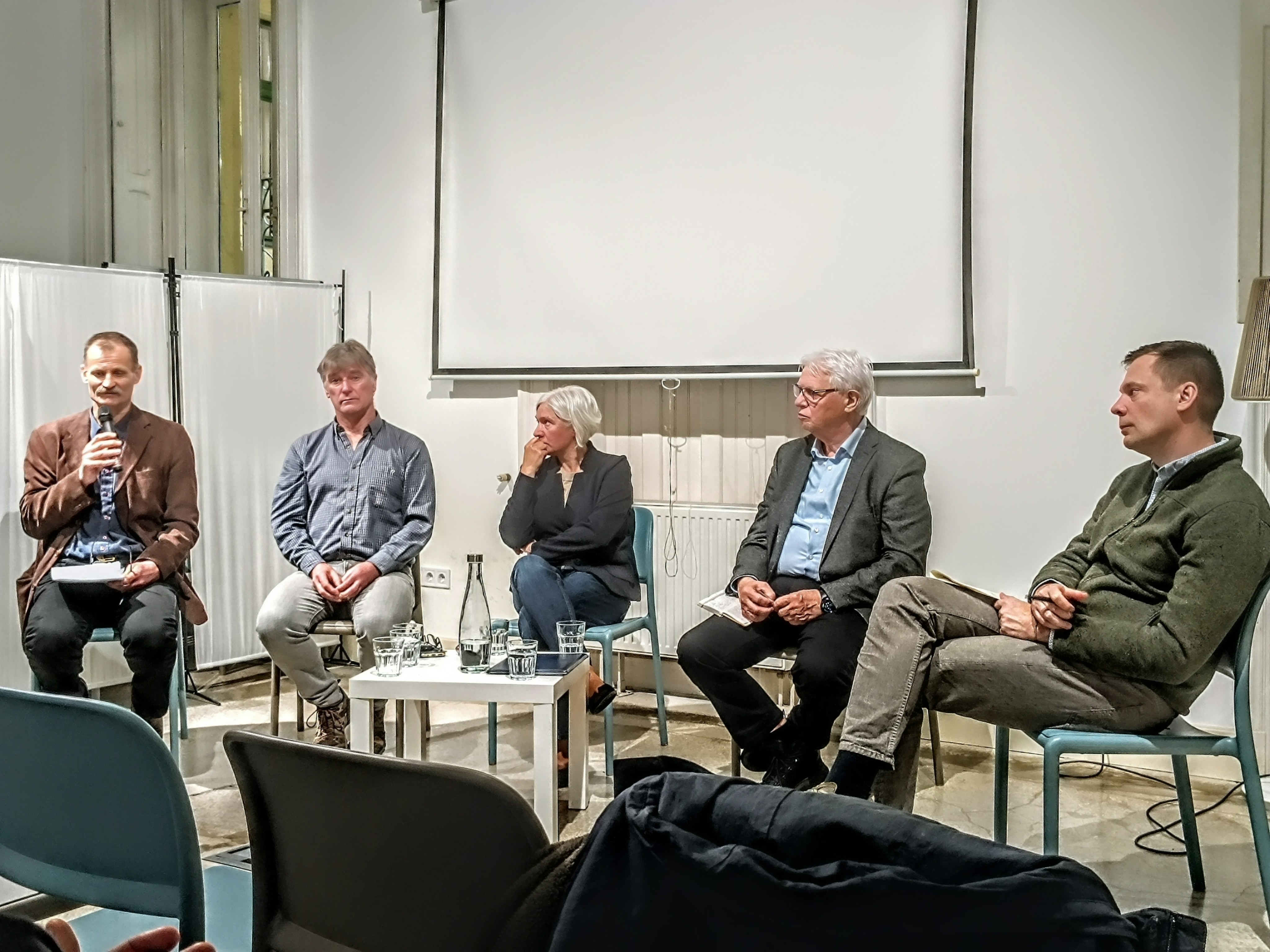 Balogh Péter, Dobos Endre, Sipos Katalin, Váradi József és Litkai Gergely.