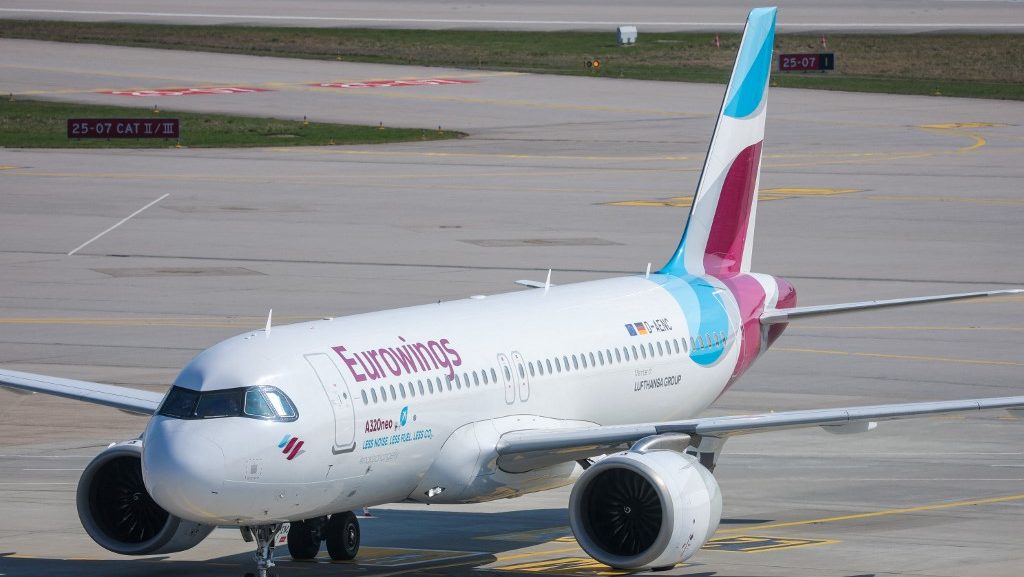 Vészhelyzet miatt leszállt Bécsben a Düsseldorfból Budapestre tartó Eurowings-járat