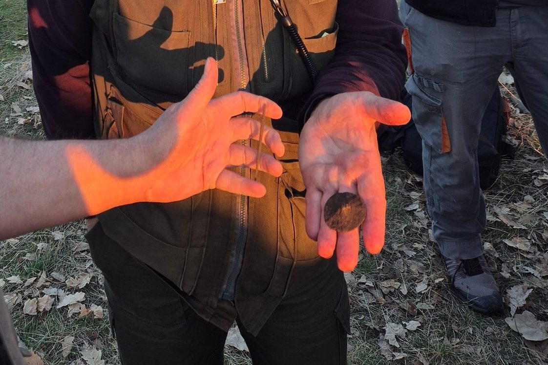 Kora vaskori dísztű és falera.