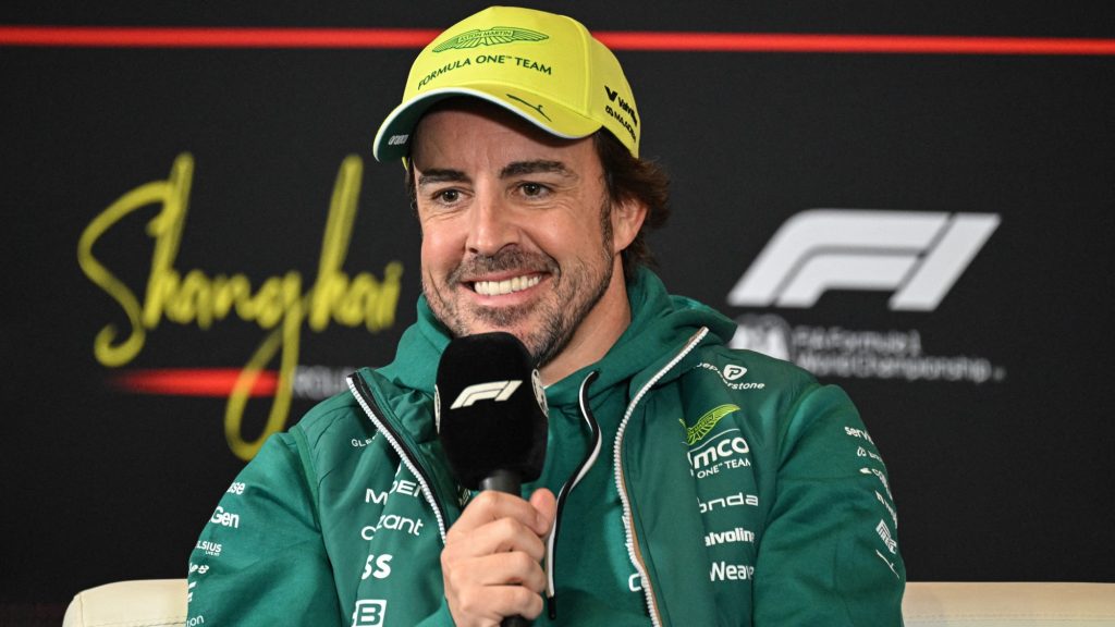 „Remélem, közvetítették ezt a kört, hehe” – Alonso a szenvedés ellenére is humoránál maradt