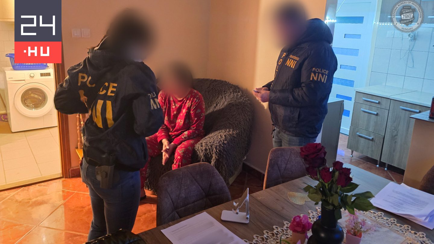 Lenyelték és testüregükbe rejtették a futárok drogot, egyikük egy kiló kokaint nyelt le és majdnem meghalt