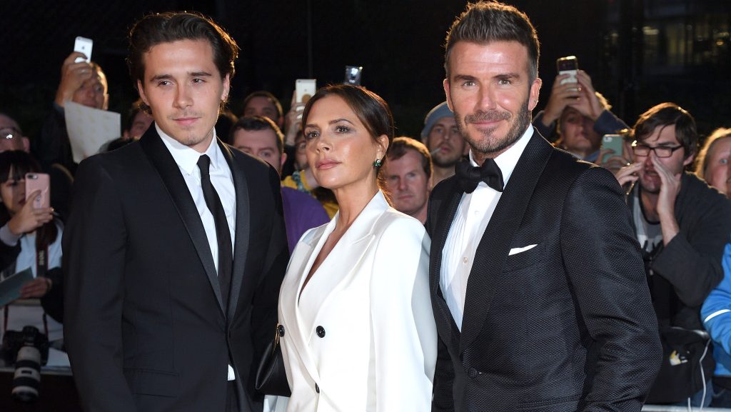 David és Victoria Beckham a család viszály közepette is nyilvános posztban köszöntötték fel a fiukat, Brooklynt