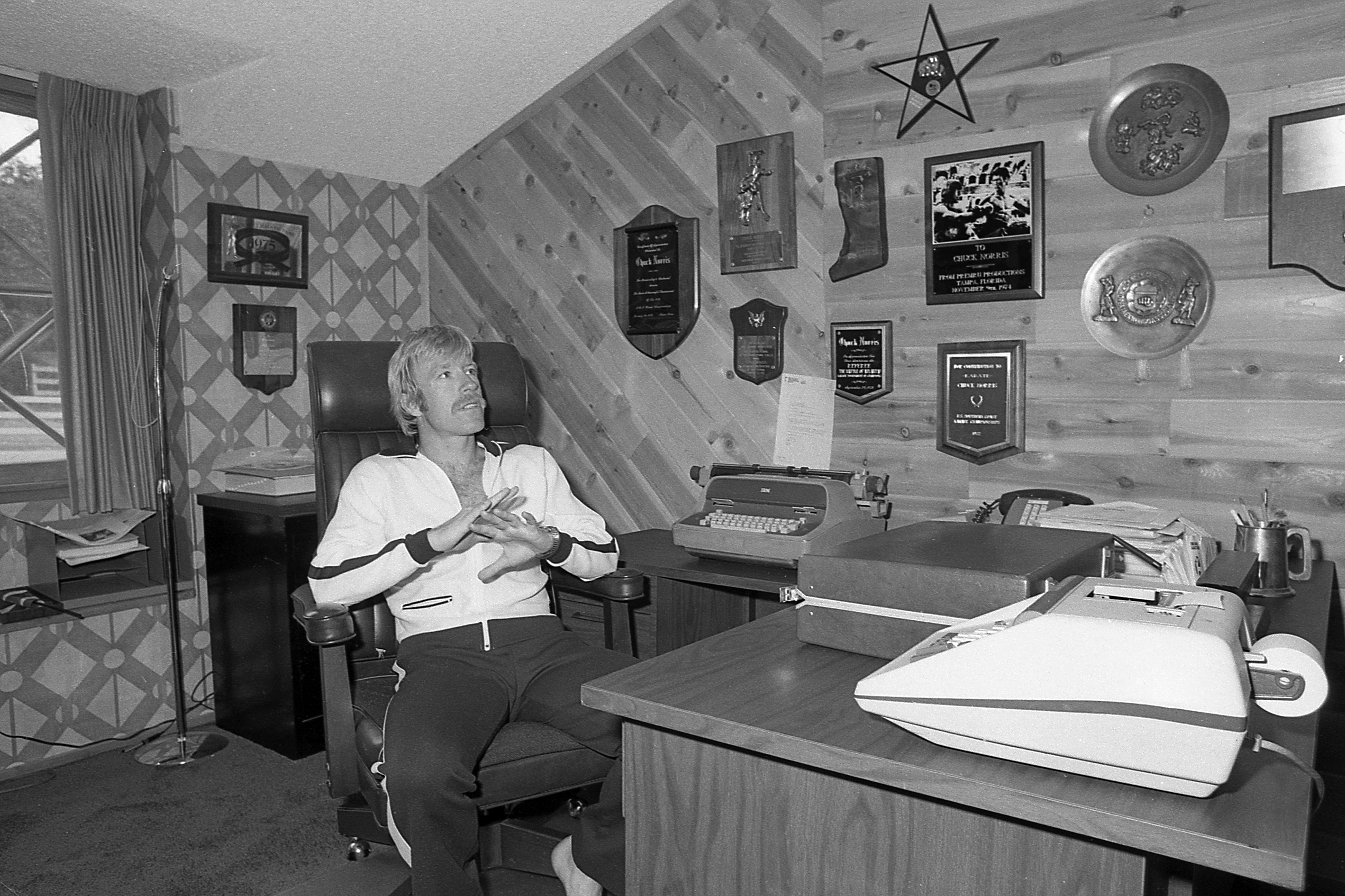 Chuck Norris halálára: amerikanizálta a keleti harcművészetet, talán még Bruce Lee-től is ügyesebben 1