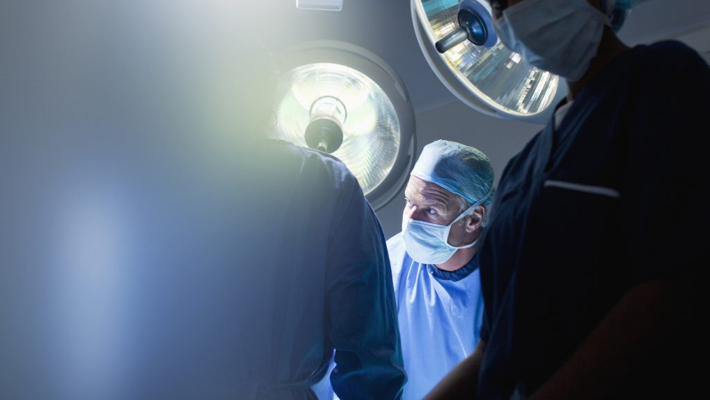 Robbant a kórházak adóssága, a kormánybeavatkozás ellenére öt intézmény tartja a markát