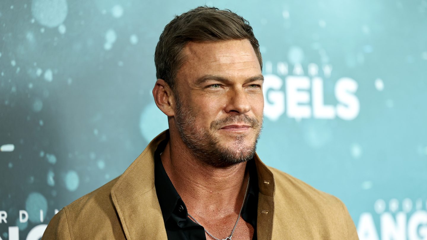 Új felvétel került elő Alan Ritchson verekedéséről, ami után a ...