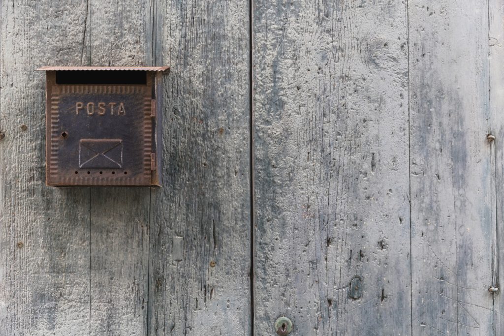 Nem csak levelek érkezhetnek márciusban a postaládákba: országosan gyakori jelenségre figyelmeztetnek a természetvédők