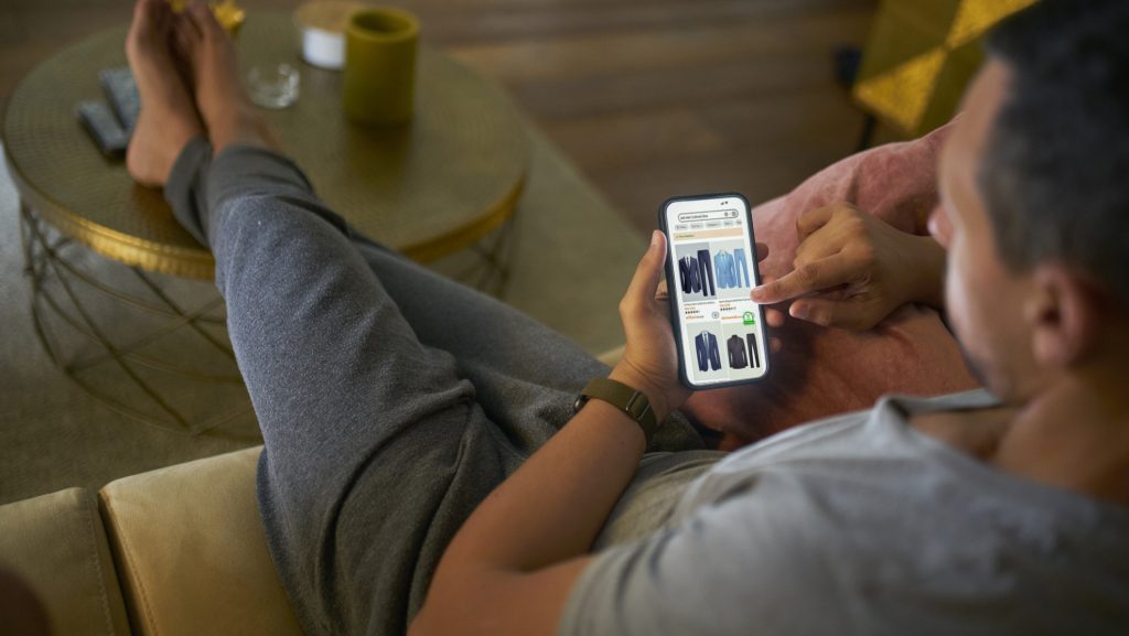 Elkezdte a kompenzáció kifizetését több százezer embernek az About You