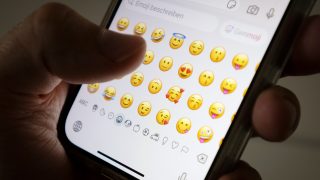 Emoji billentyűzet.