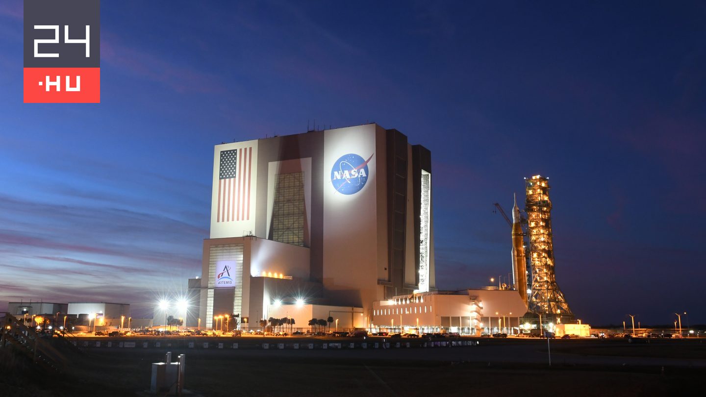 Megvan a dátum: ekkor indulhat útnak a következő emberes holdmisszió