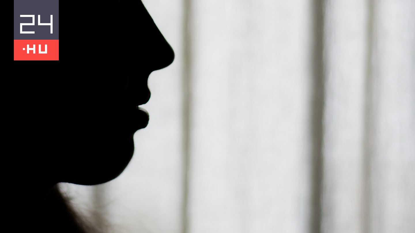 Gyarmati Andrea összegömbölyödött