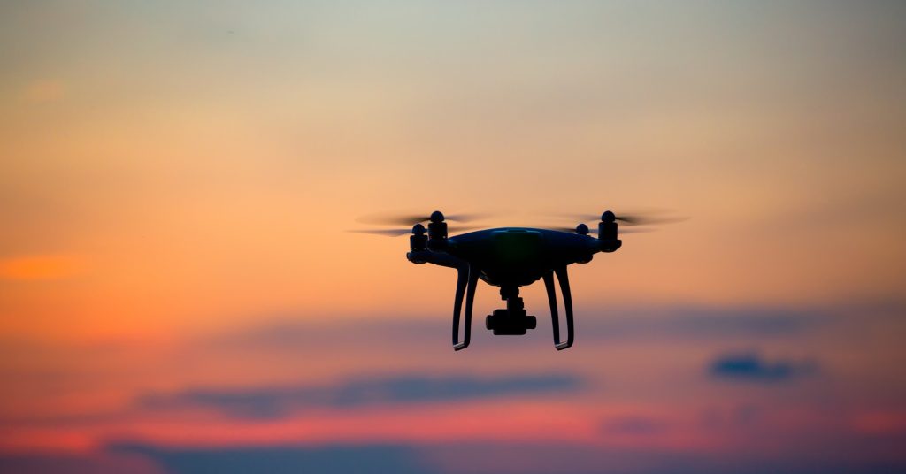 Újabb területeken tiltották be a drónozást