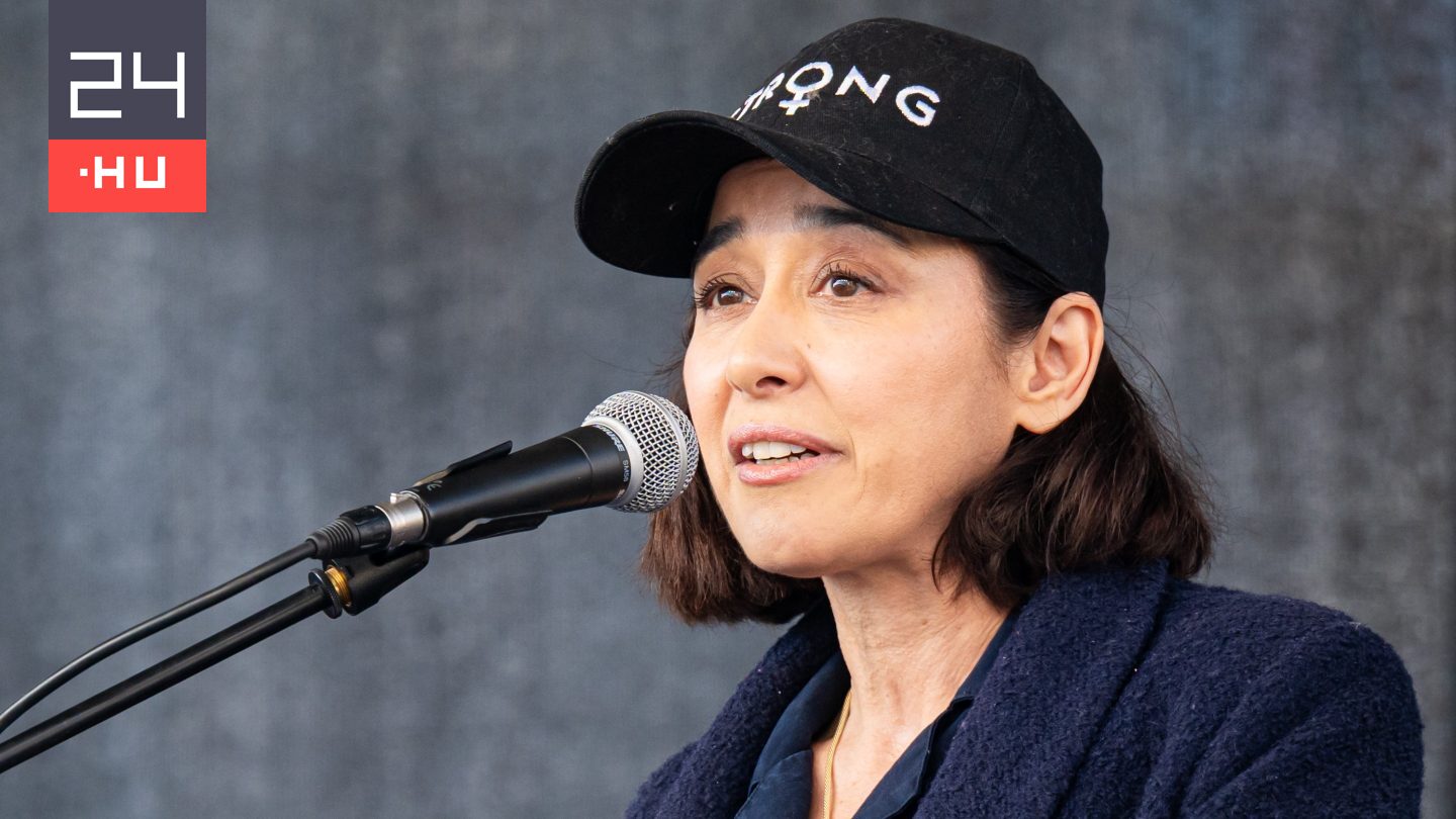 Gryllus Dorka: Meggondolandó, hogy az ember mikor nyitja ki a pofáját