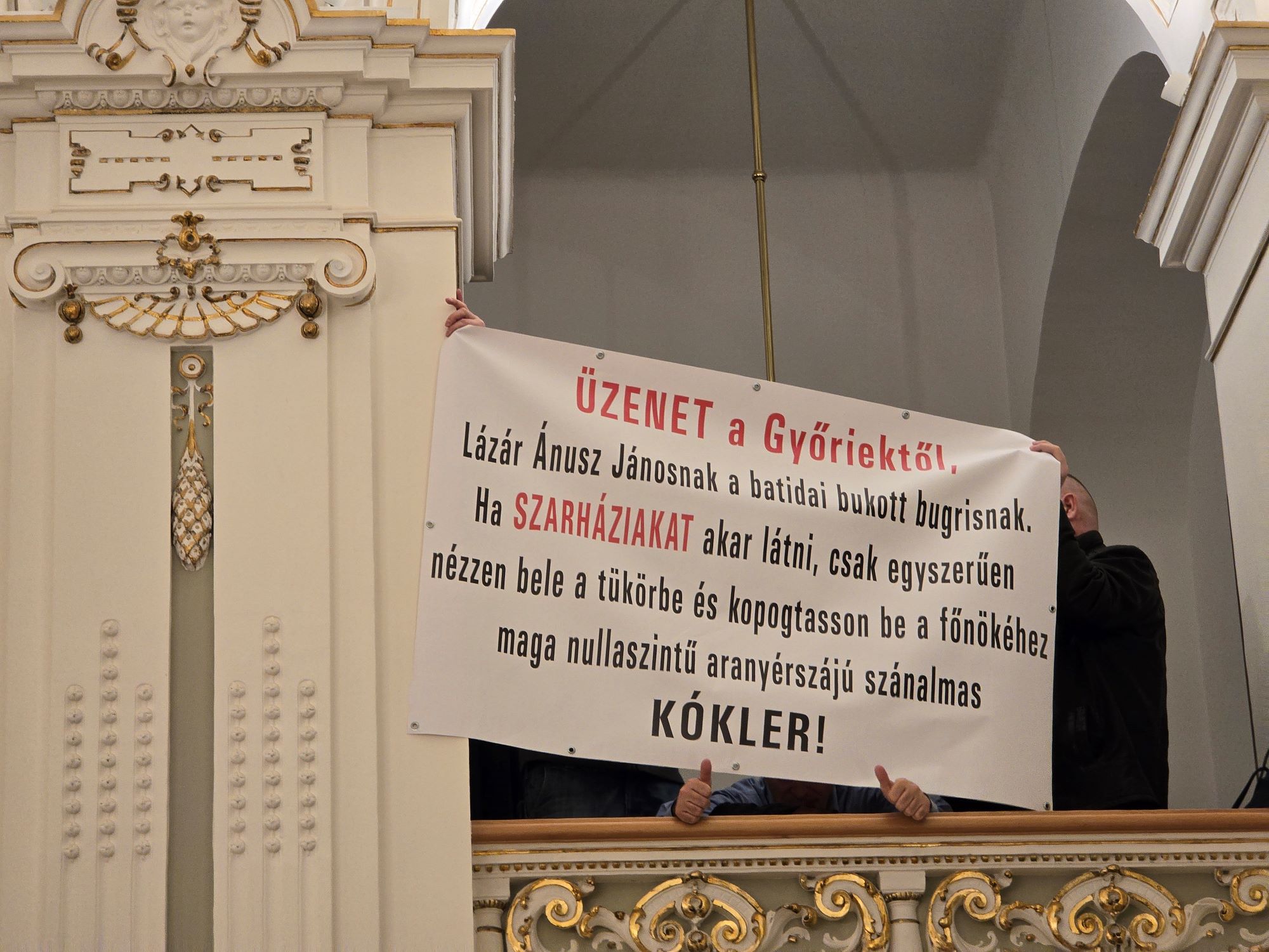 Tiltakozás a győri közgyűlésben 2026. március 2-án. 