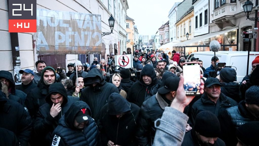 Pék Szabolcs: A fekete sereg bevetése szintlépés a kampányban