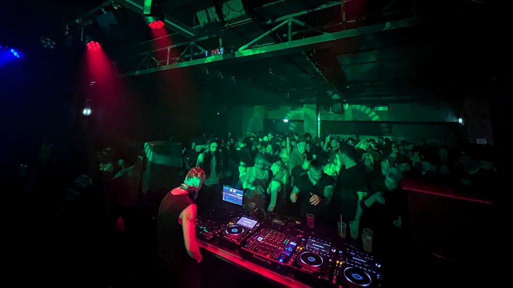 A rendőrség ideiglenesen bezáratta a Turbina Kulturális Központot is