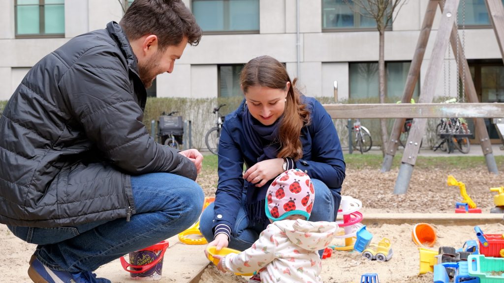 „Április 12. arról is dönt, hol folytatjuk az életünket”