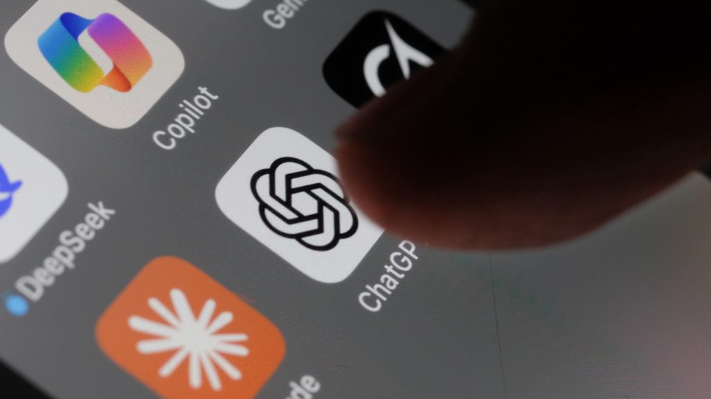 A vezérigazgató a ChatGPT segítségét kérte a 250 milliós bónusz elkerüléséhez – nagyon nem jött be