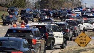 Lövöldözés Michiganben, egy West Bloomfield-i zsinagógánál.