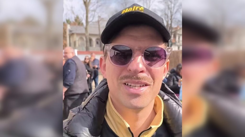 Az utca embereként mutatta be a helyi fideszes képviselő Orbánról áradozó fiát a Mediaworks helyi lapja