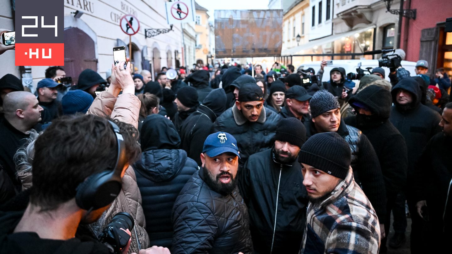 Pintértől kért segítséget Orbán fóruma miatt az ellenzéki polgármester