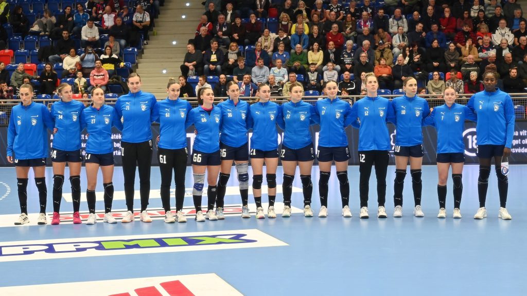 Nem jött be az edzőváltás: Elek Gábor csapata megint kiütötte a riválist